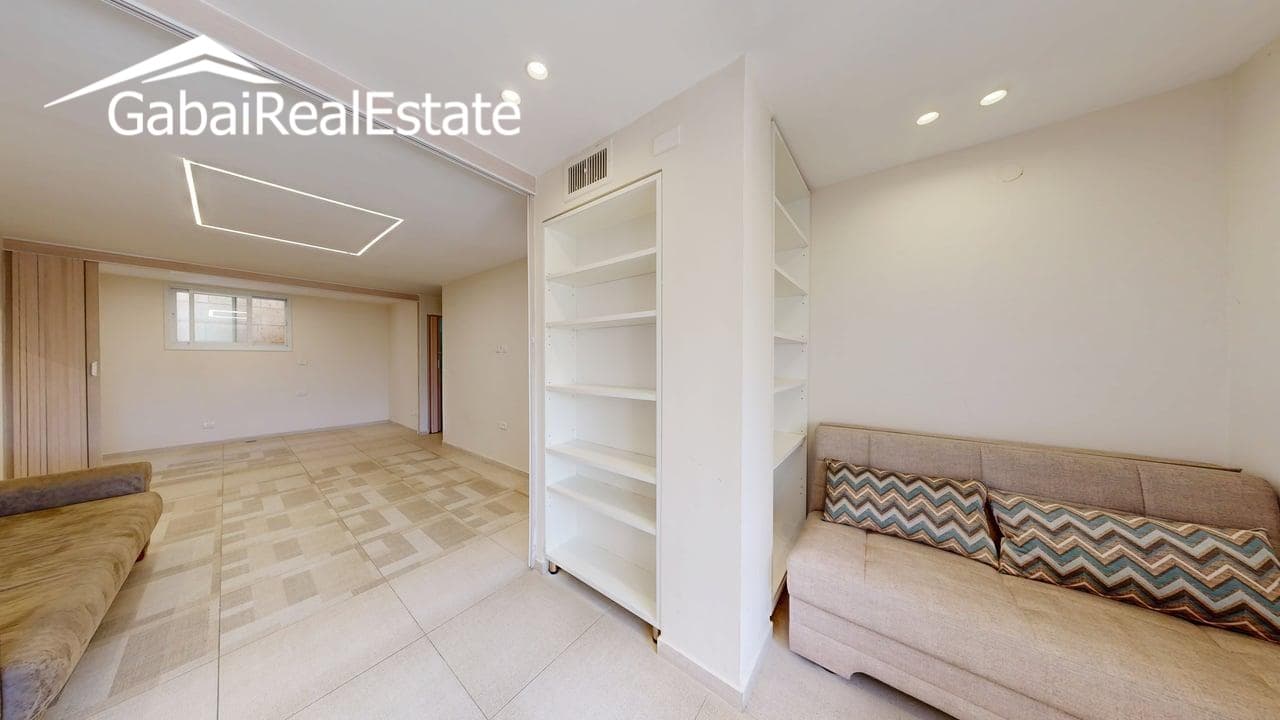 Ezra St, Dekel — image 17 of 22