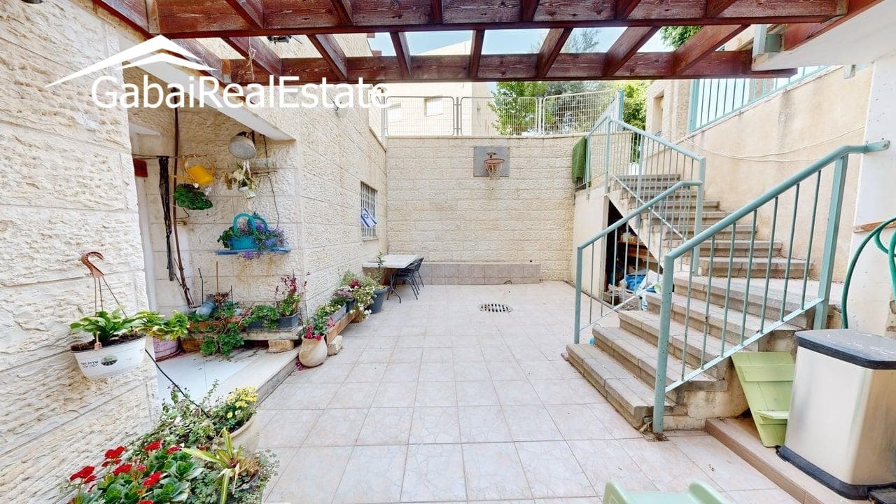 Mitzpei Nevo, Maale Adumim — image 14 of 15
